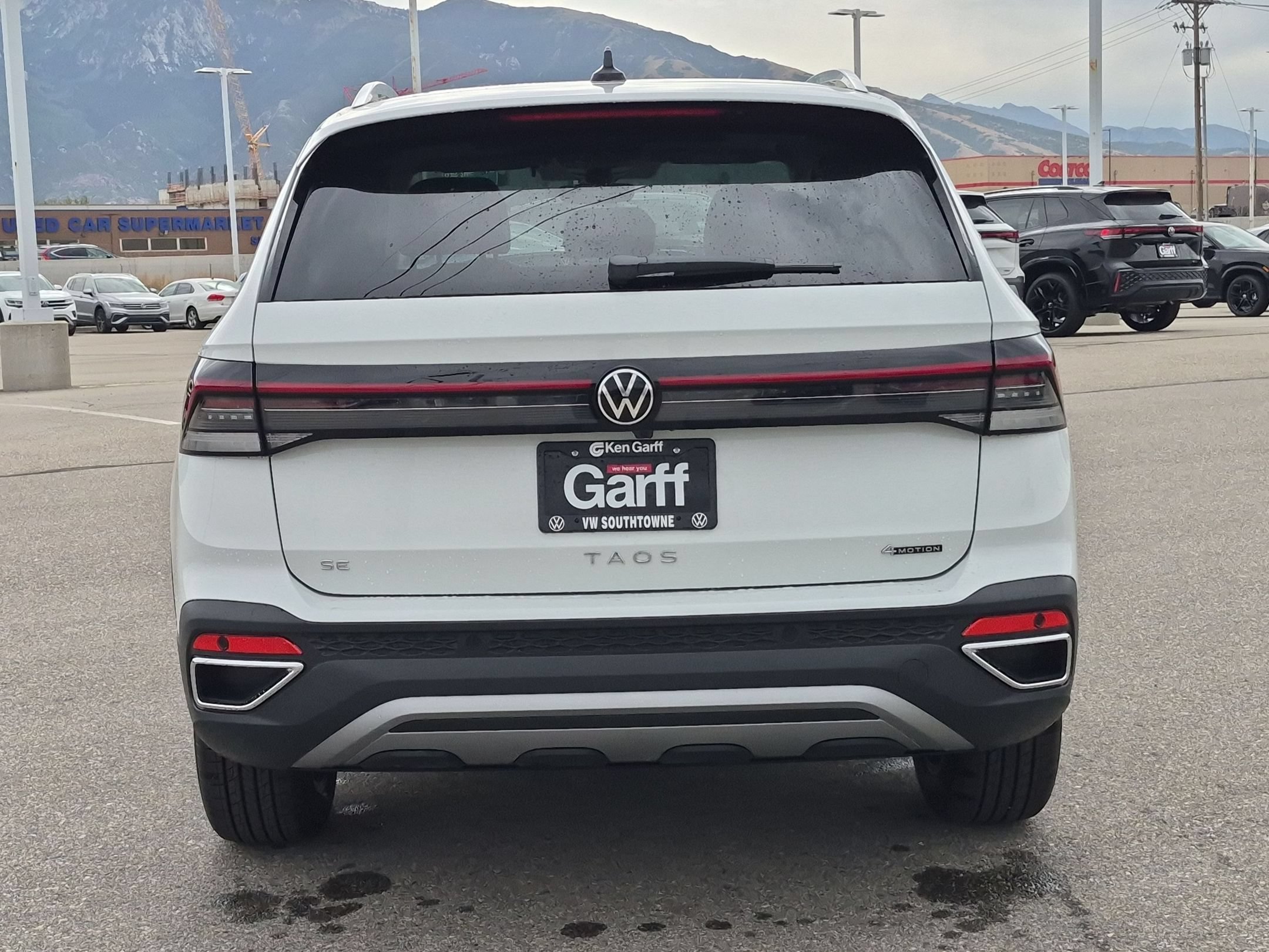 New 2026 Pure White Volkswagen SE image 4