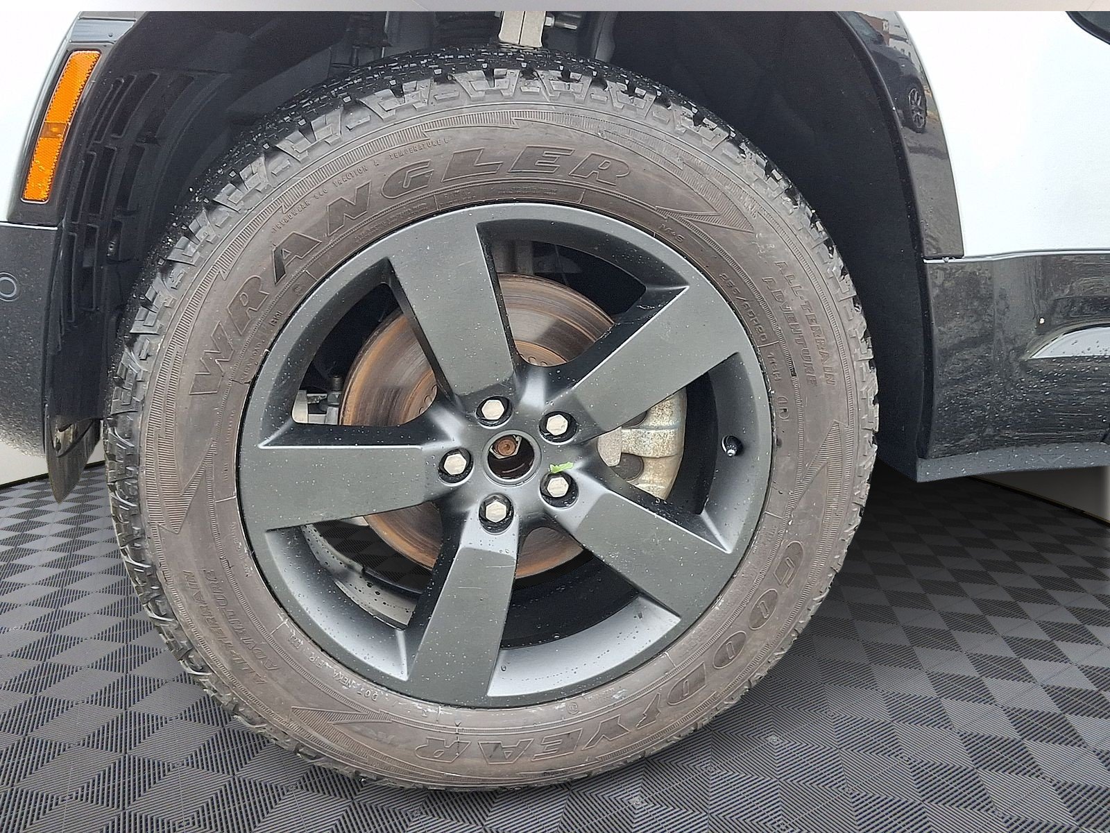 SALEJ7EX8P2237313