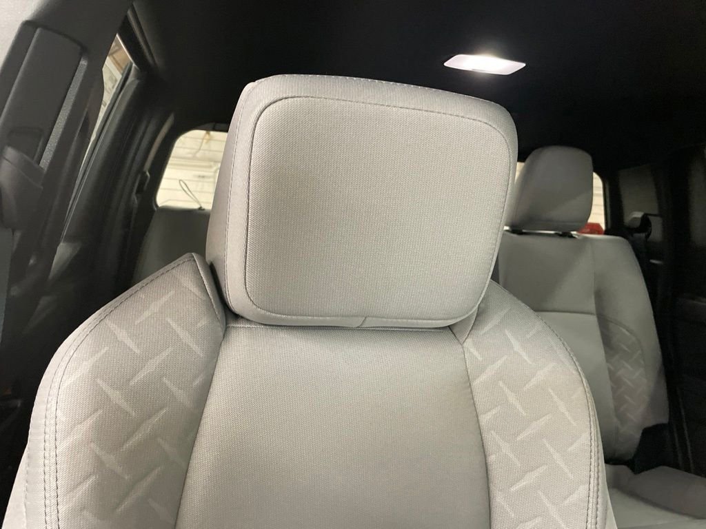 2026 Toyota Tacoma SR5 - Photo 28