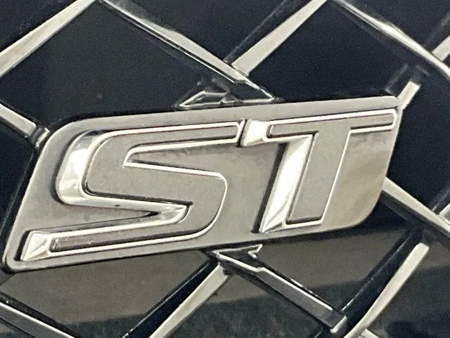Used 2025 Gray Buick Sport Touring image 26