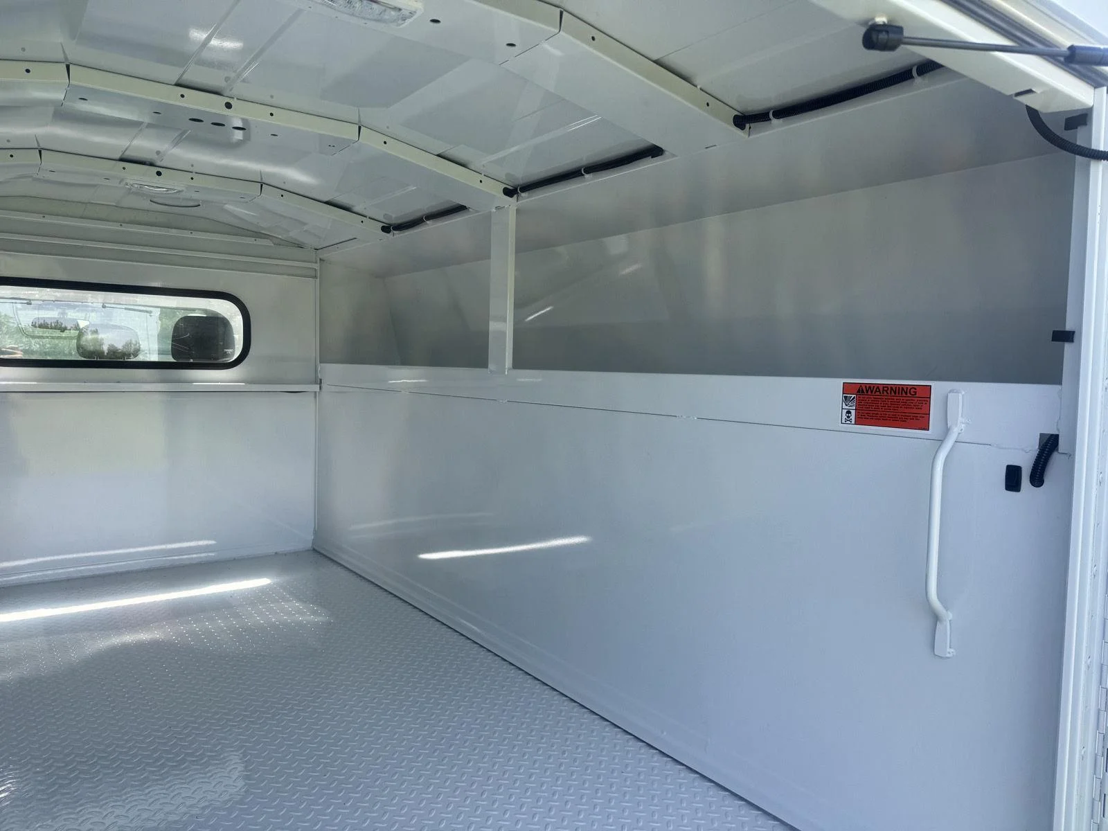 New 2026 Oxford White Ford XL image 8