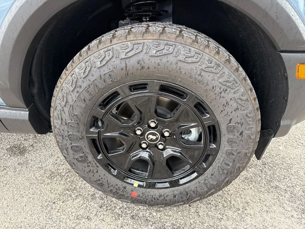 New 2025 Gray Ford Outer Banks image 11