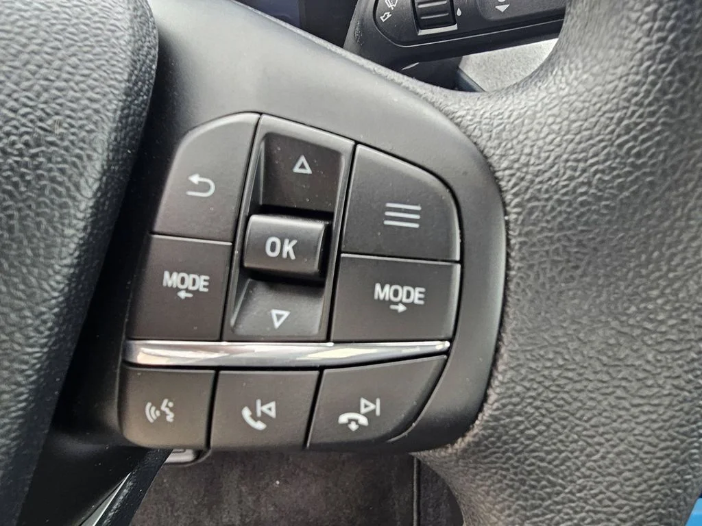 Used 2026 Oxford White Ford XLT image 26