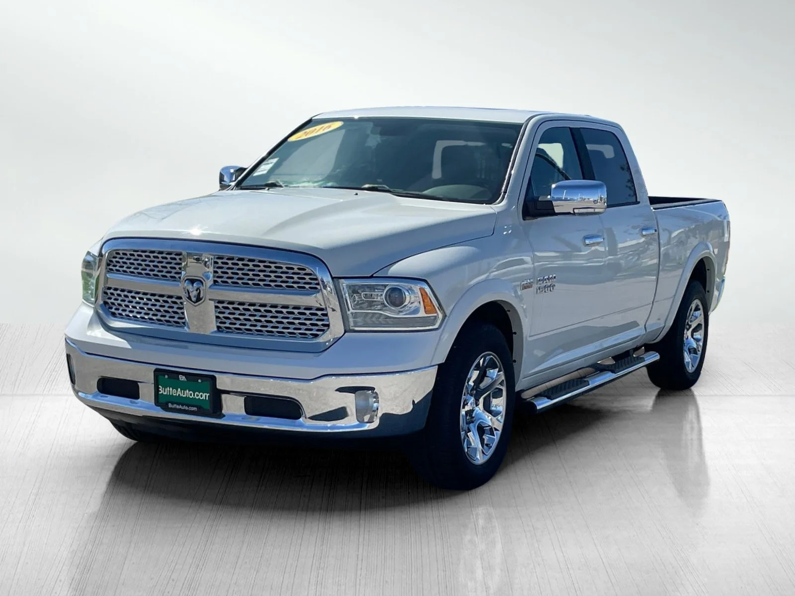 Used 2016 Pearl White Ram Laramie image 7