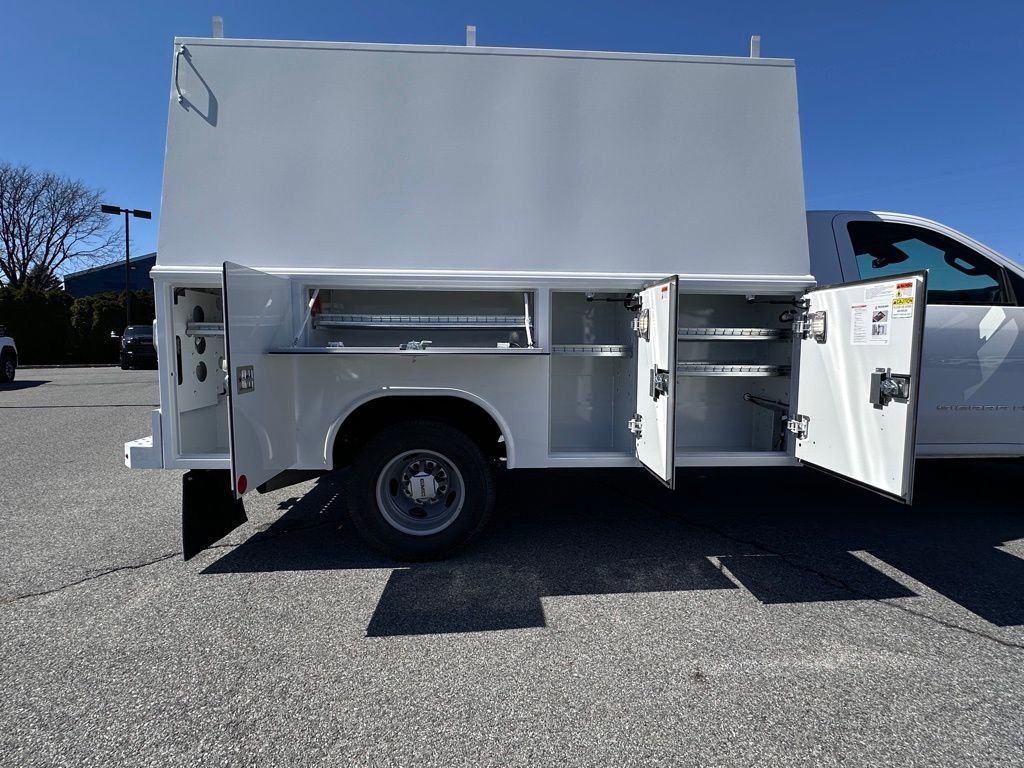 New 2026 Summit White GMC Pro image 31