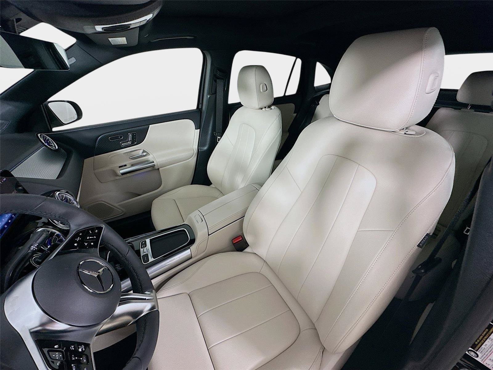 Used 2026  Mercedes-Benz GLA 250 image 26