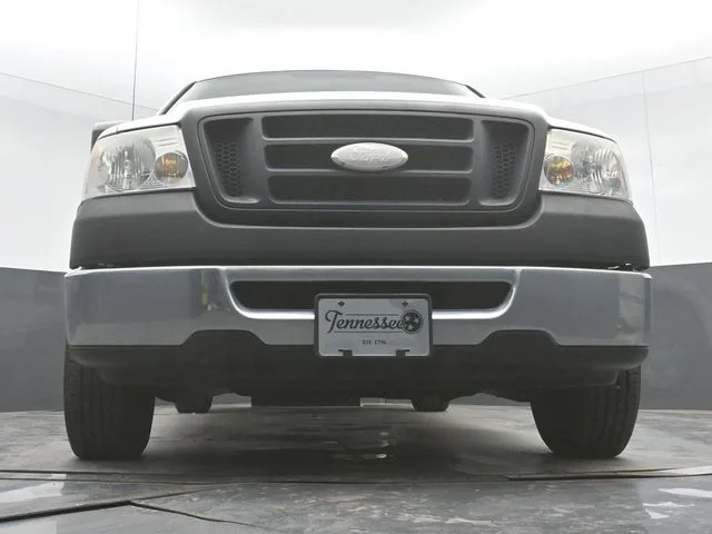 Used 2007 White Ford  image 37