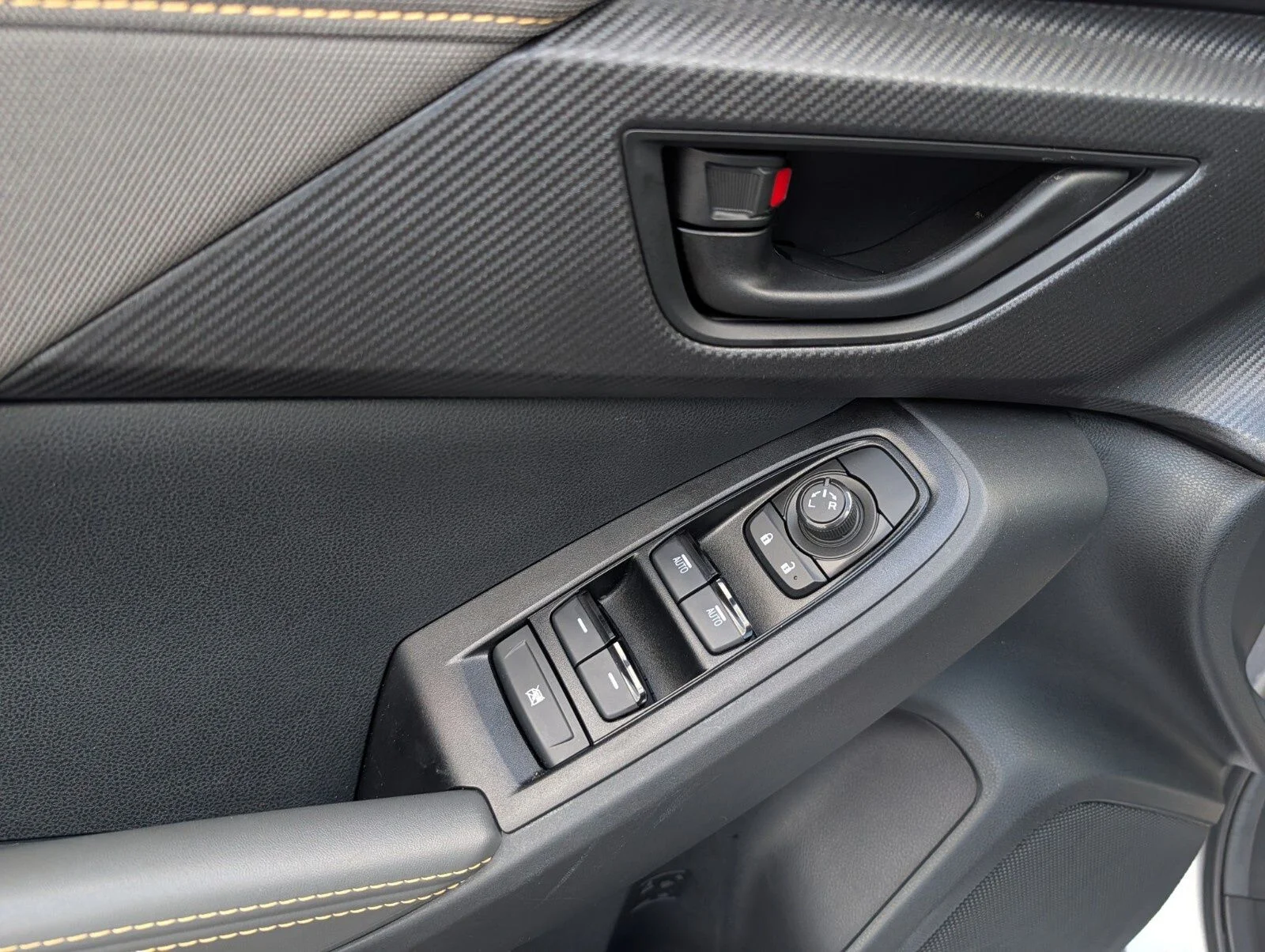 Used 2025 Silver Subaru Sport image 21