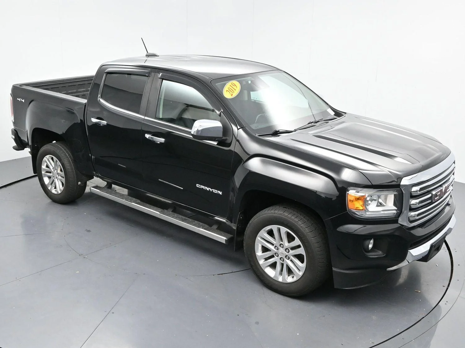 Used 2019 Onyx Black GMC 4WD SLT image 42