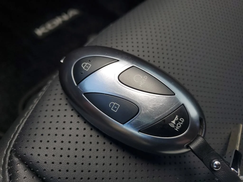 Used 2026 Gray Hyundai SEL Premium image 27
