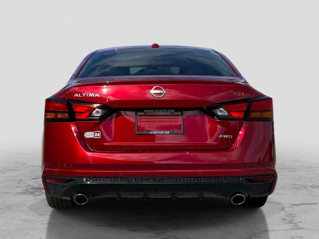 Used 2024 Red Nissan 2.5 SR image 4