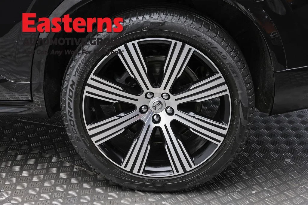 Used 2022 Black Volvo T6 Inscription image 8