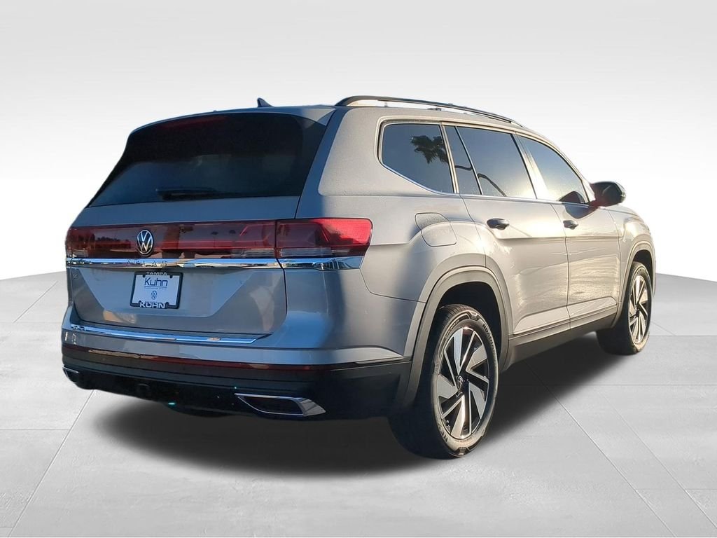 New 2026 Silver Volkswagen 2.0T SE w/Technology image 4