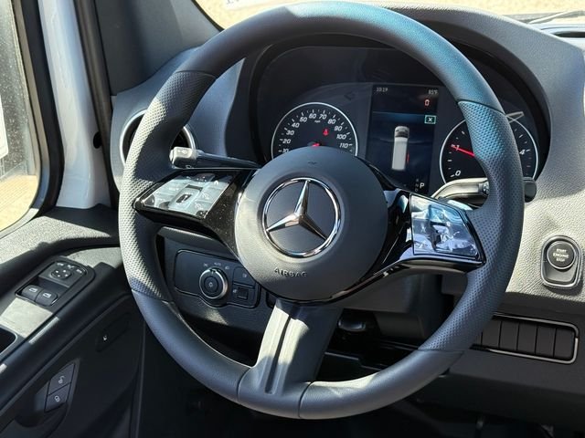 New 2026 Arctic White Mercedes-Benz Cargo 170 WB image 23