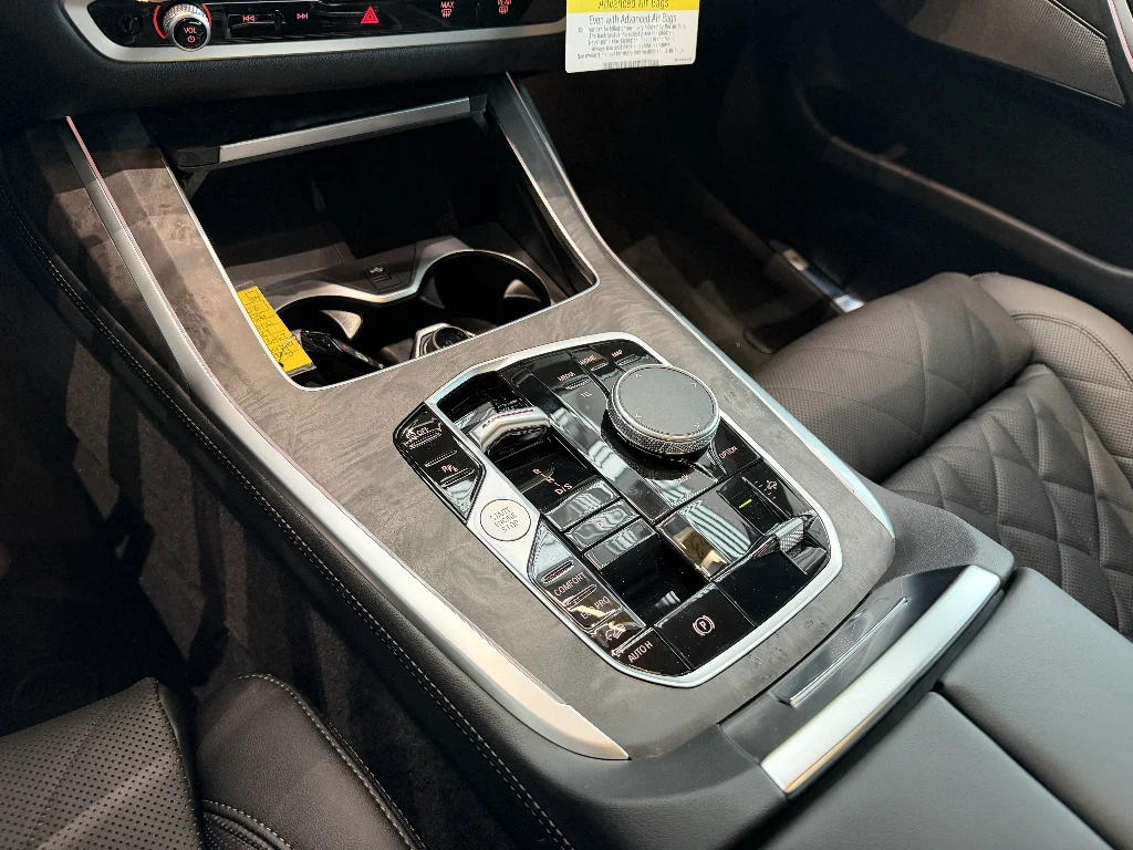 New 2026 Skyscraper Grey Metallic BMW xDrive40i image 10