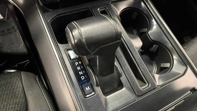 Used 2024 Agate Black Metallic Ford XLT image 18
