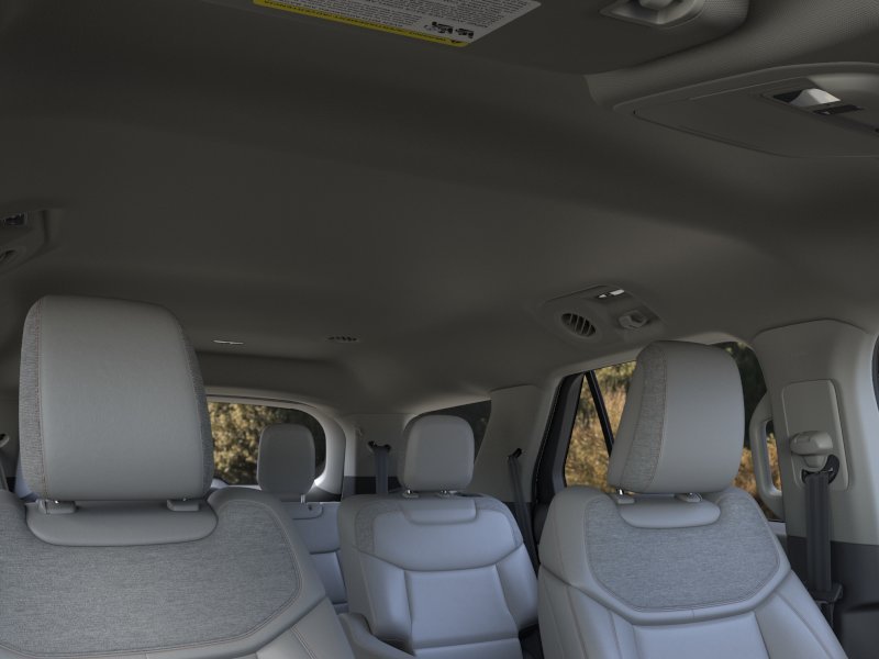 New 2026 Star White Metallic Tri-Coat Ford Active image 55