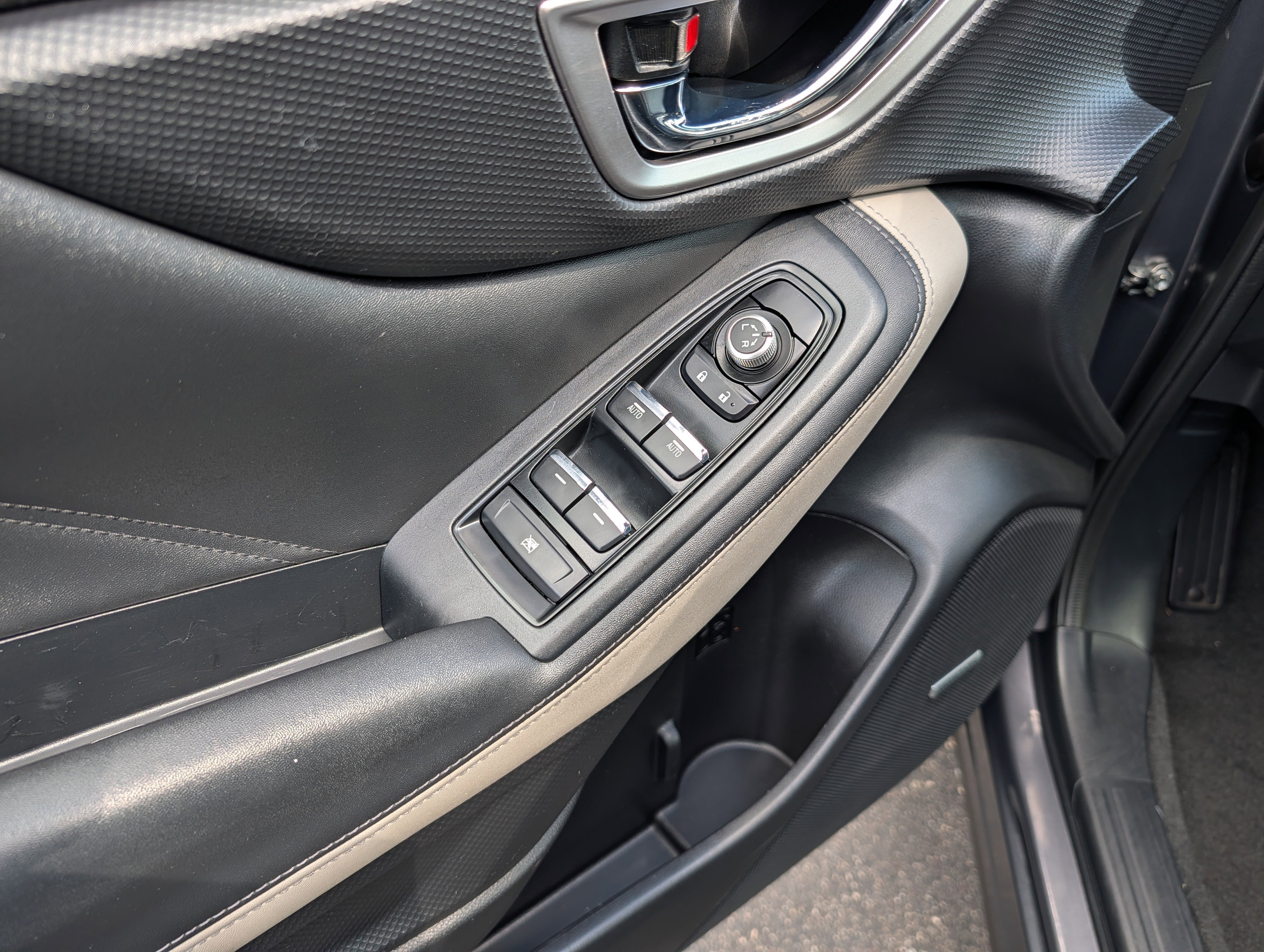 Used 2024 Magnetite Gray Metallic Subaru Limited image 19