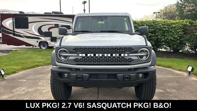 New 2026 Avalanche Gray Ford Badlands image 6