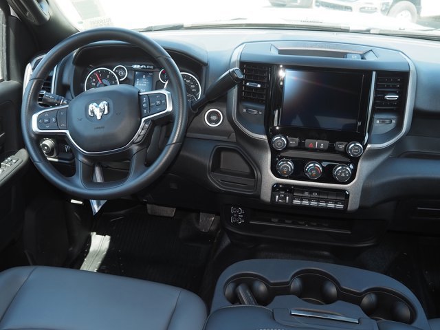New 2026 Bright White Clearcoat RAM Tradesman image 21