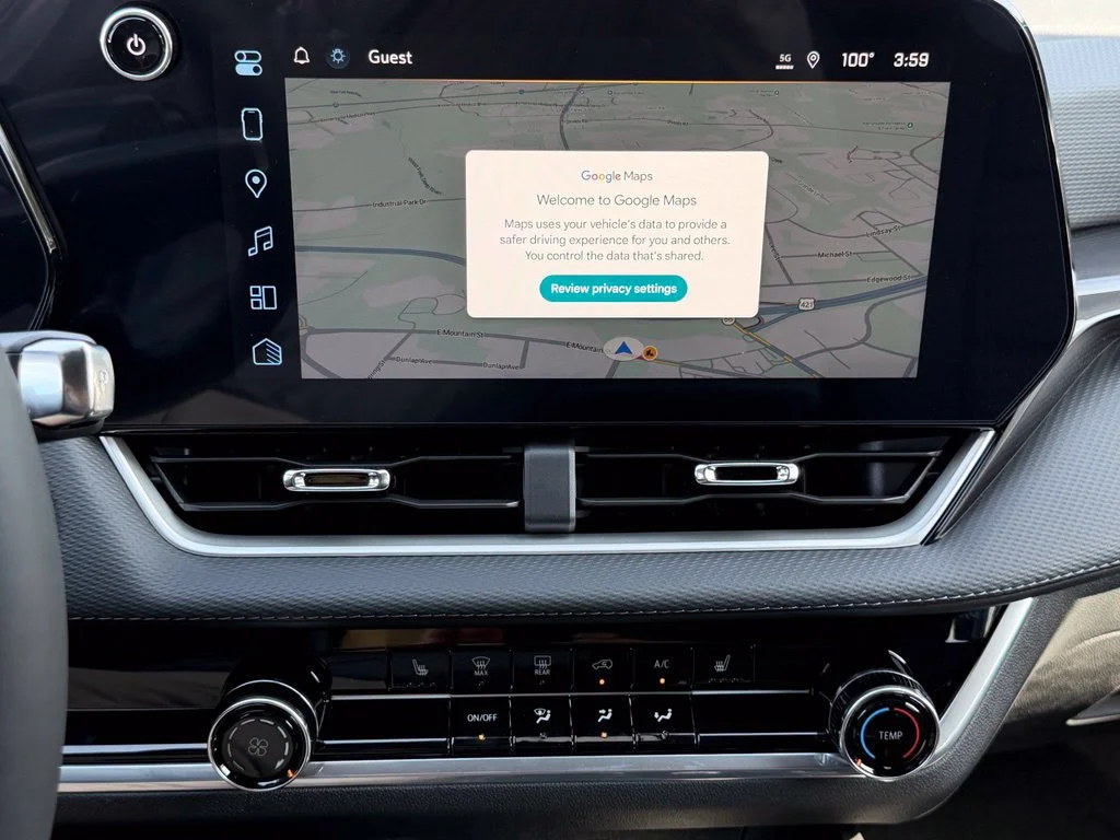 2027 Chevrolet Equinox LT - Photo 18