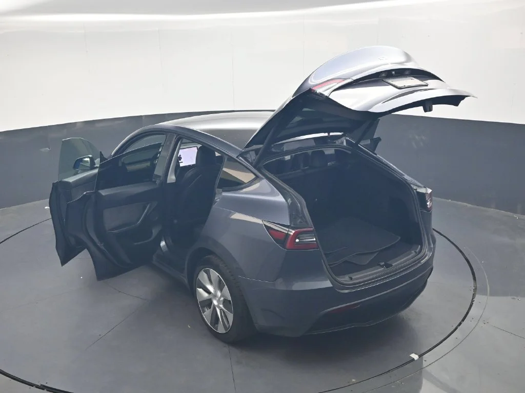 Used 2021  Tesla Long Range image 35
