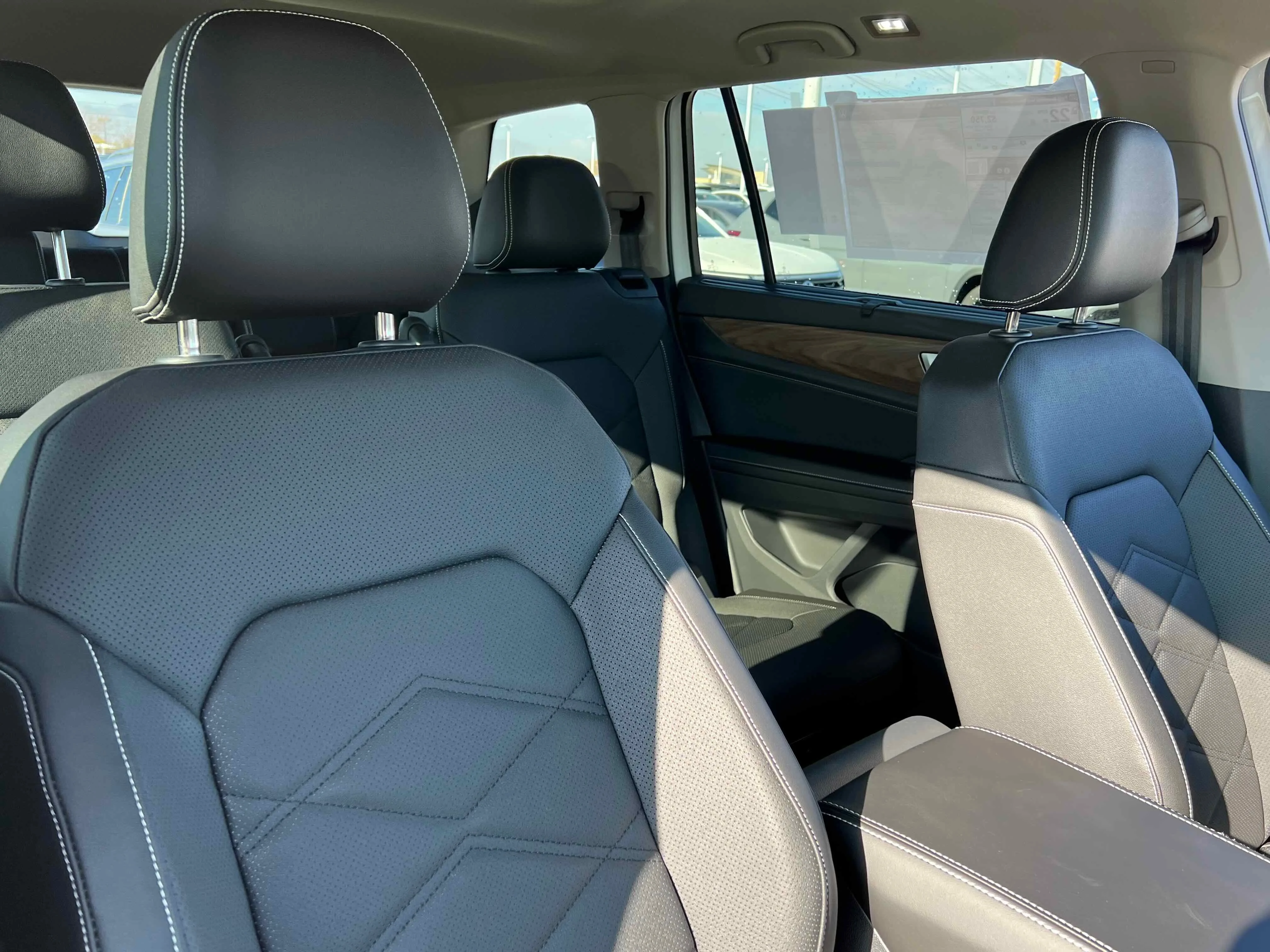 New 2026 Opal White Volkswagen 2.0T SE w/Technology image 23