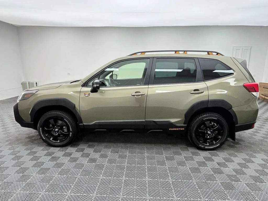 Used 2022 Brown Subaru Wilderness image 14
