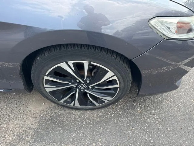 Used 2017 Gray Honda EX-L image 5