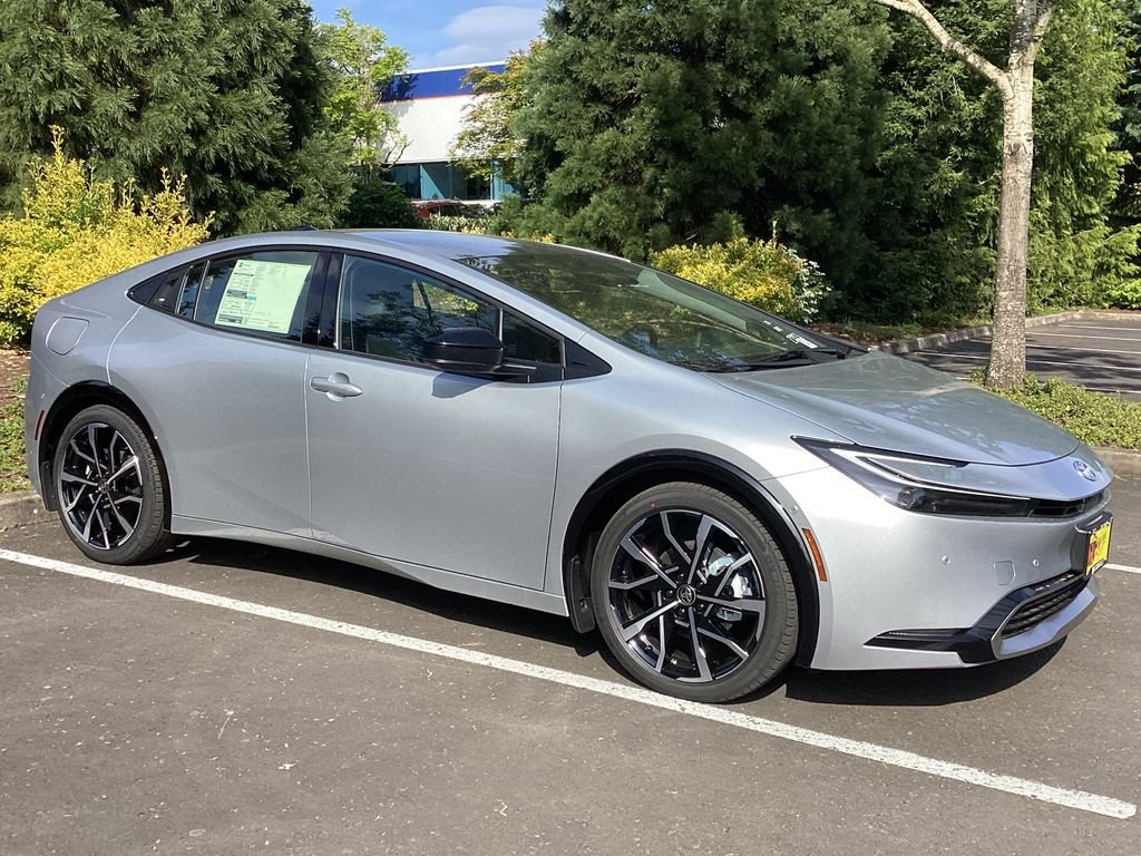 New 2026 Cutting Edge Toyota XSE Premium image 10