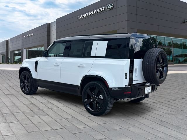 New 2026 Fuji White LAND ROVER X-Dynamic SE image 3