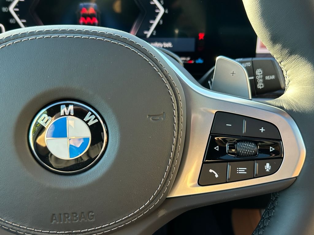 New 2026 Carbon Black Metallic BMW xDrive40i image 20