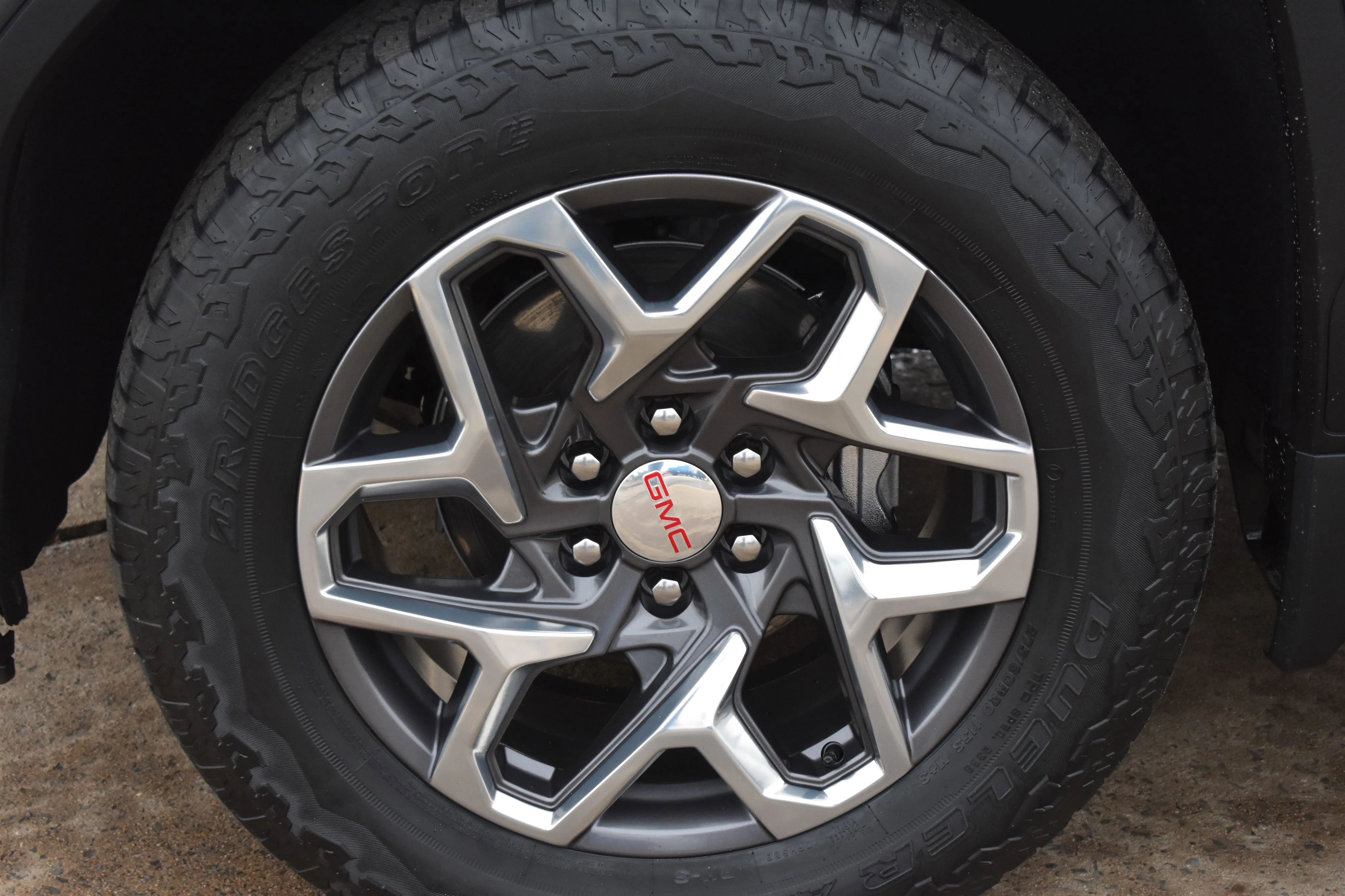 2023 GMC Sierra 1500 SLT - Photo 10
