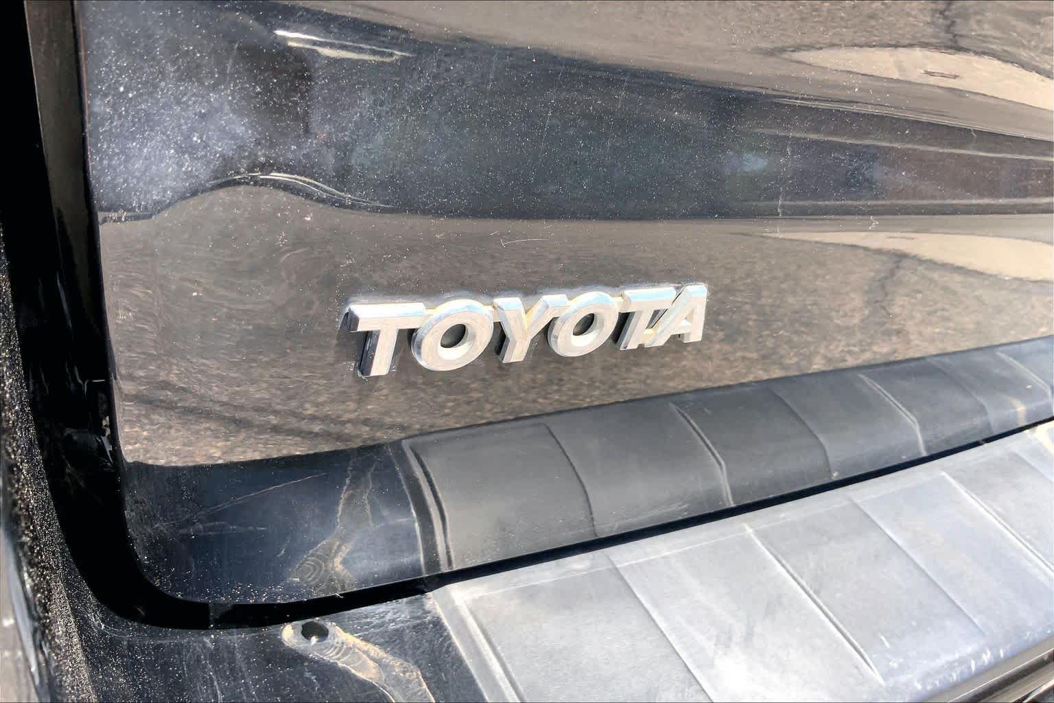 Used 2008 Black Toyota SR5 image 29