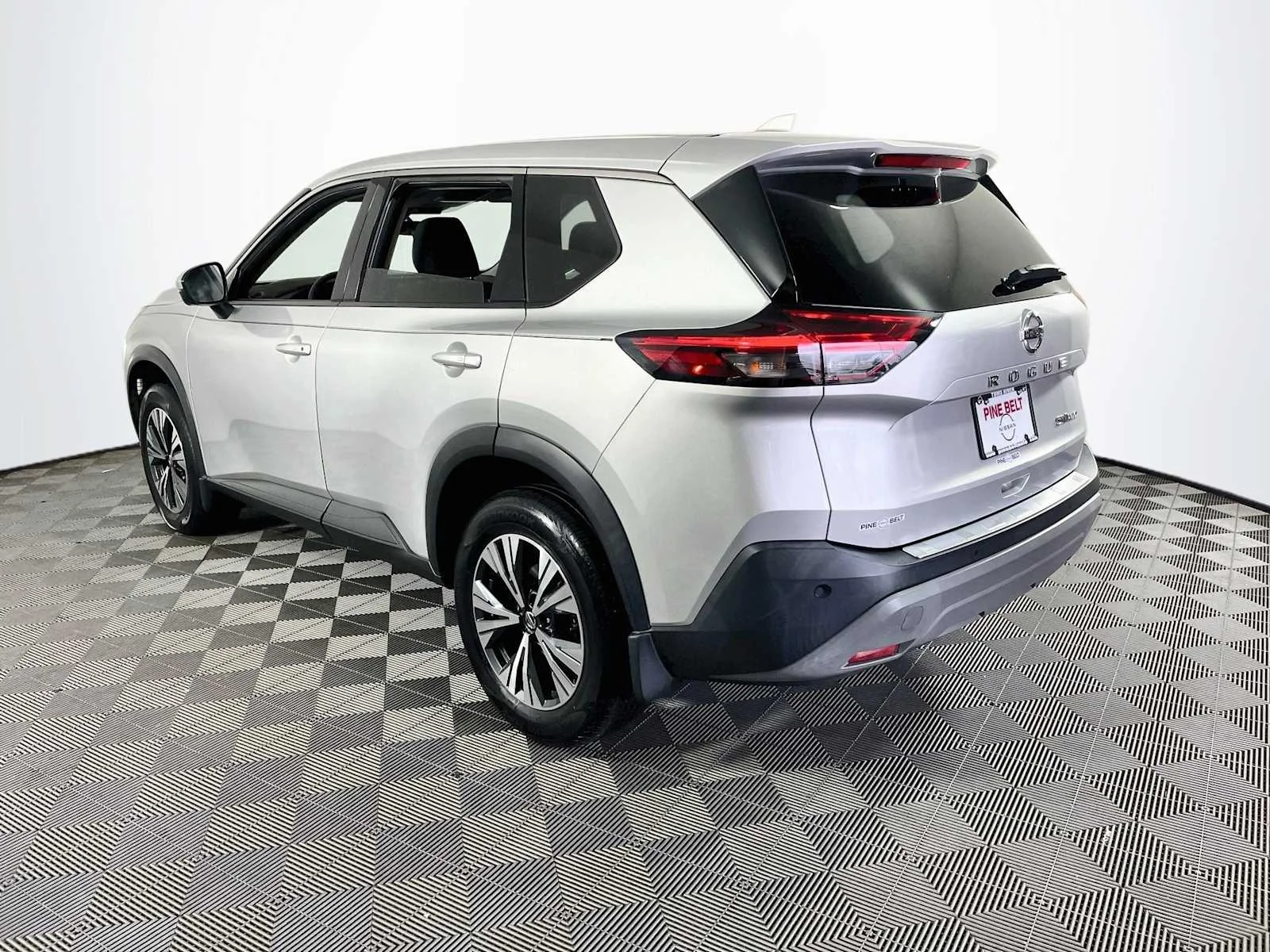 Certified Used 2021 Brilliant Silver Metallic Nissan SV image 6