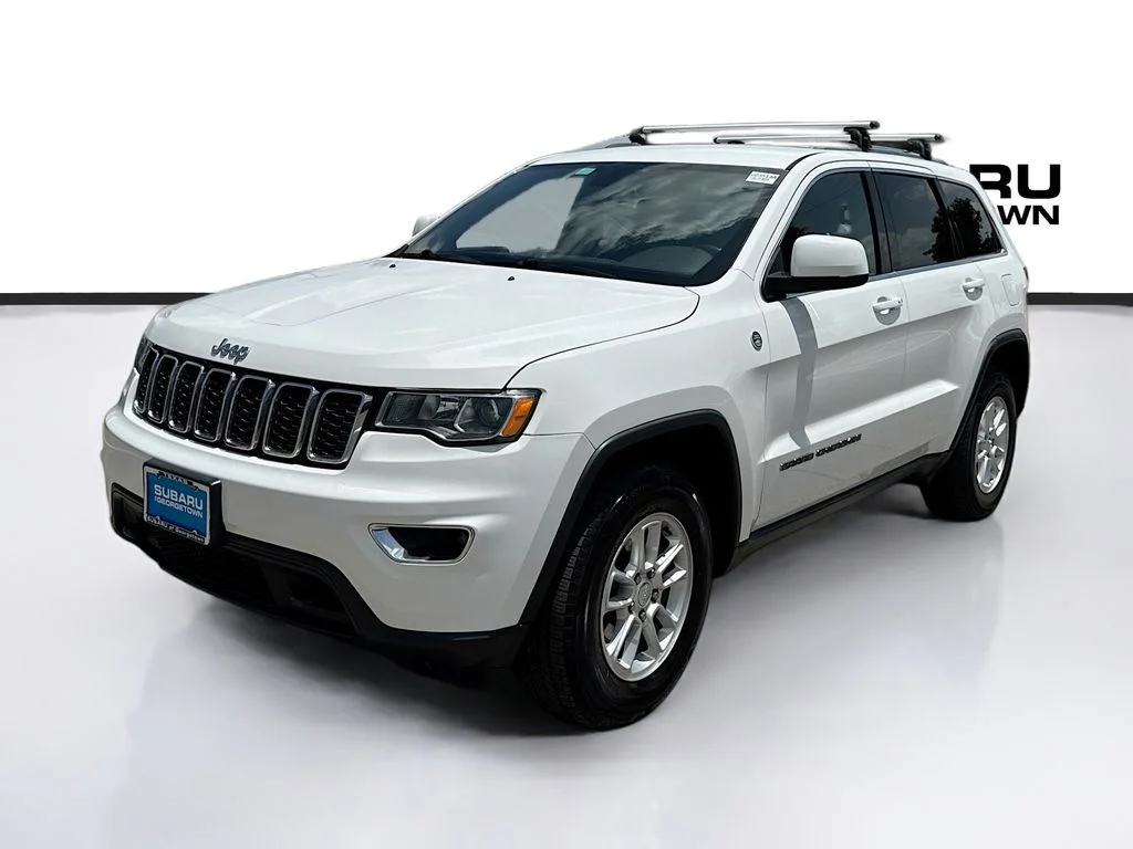 Used 2018 White Jeep Laredo E image 3