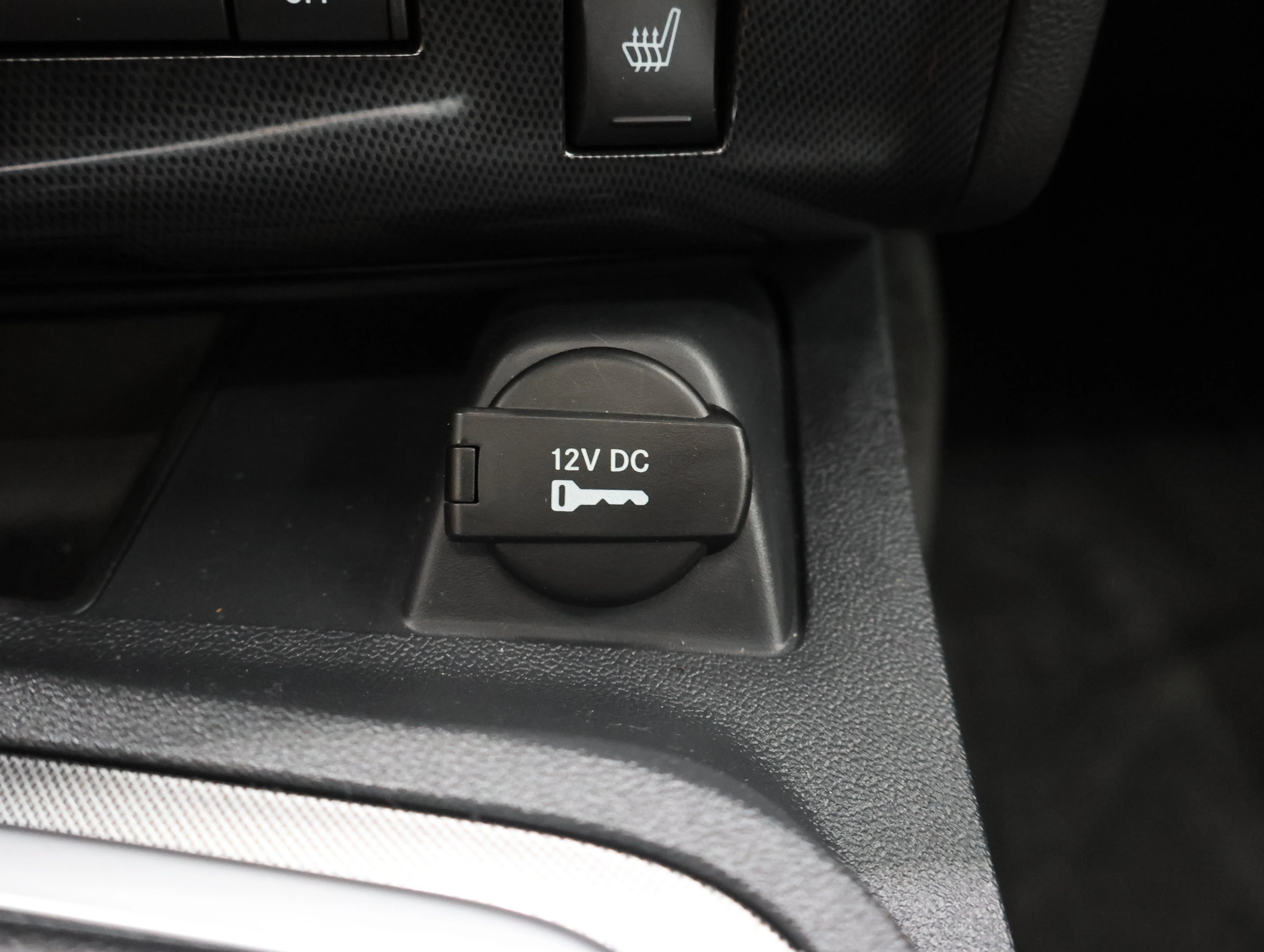 Used 2010 Torred Dodge R/T image 39