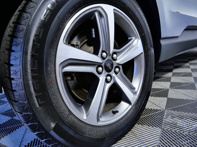 Certified Used 2024 Gray Ford SEL image 9