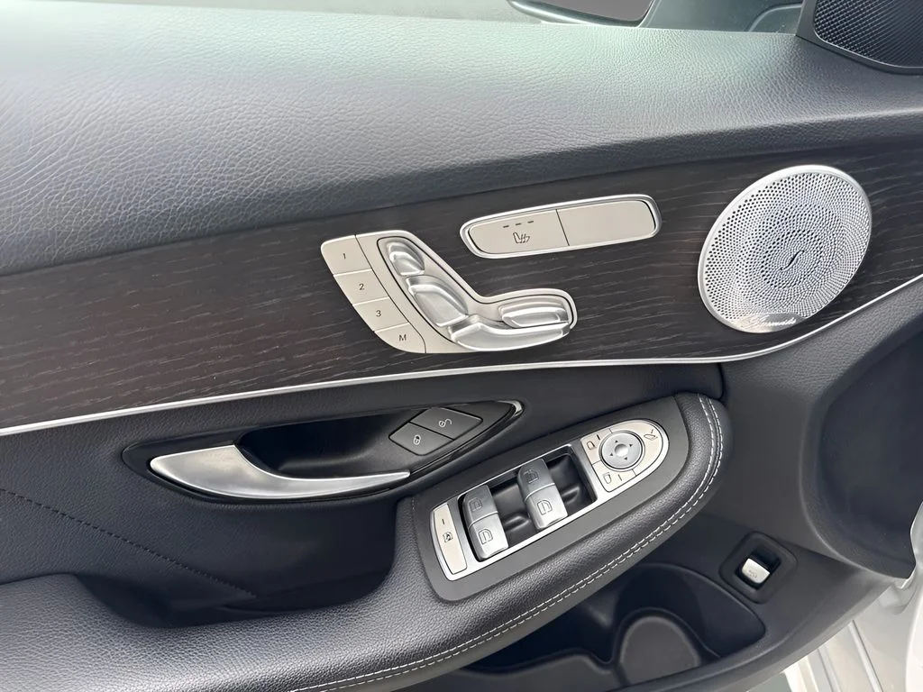 Used 2021 Silver Mercedes-Benz C 300 image 17