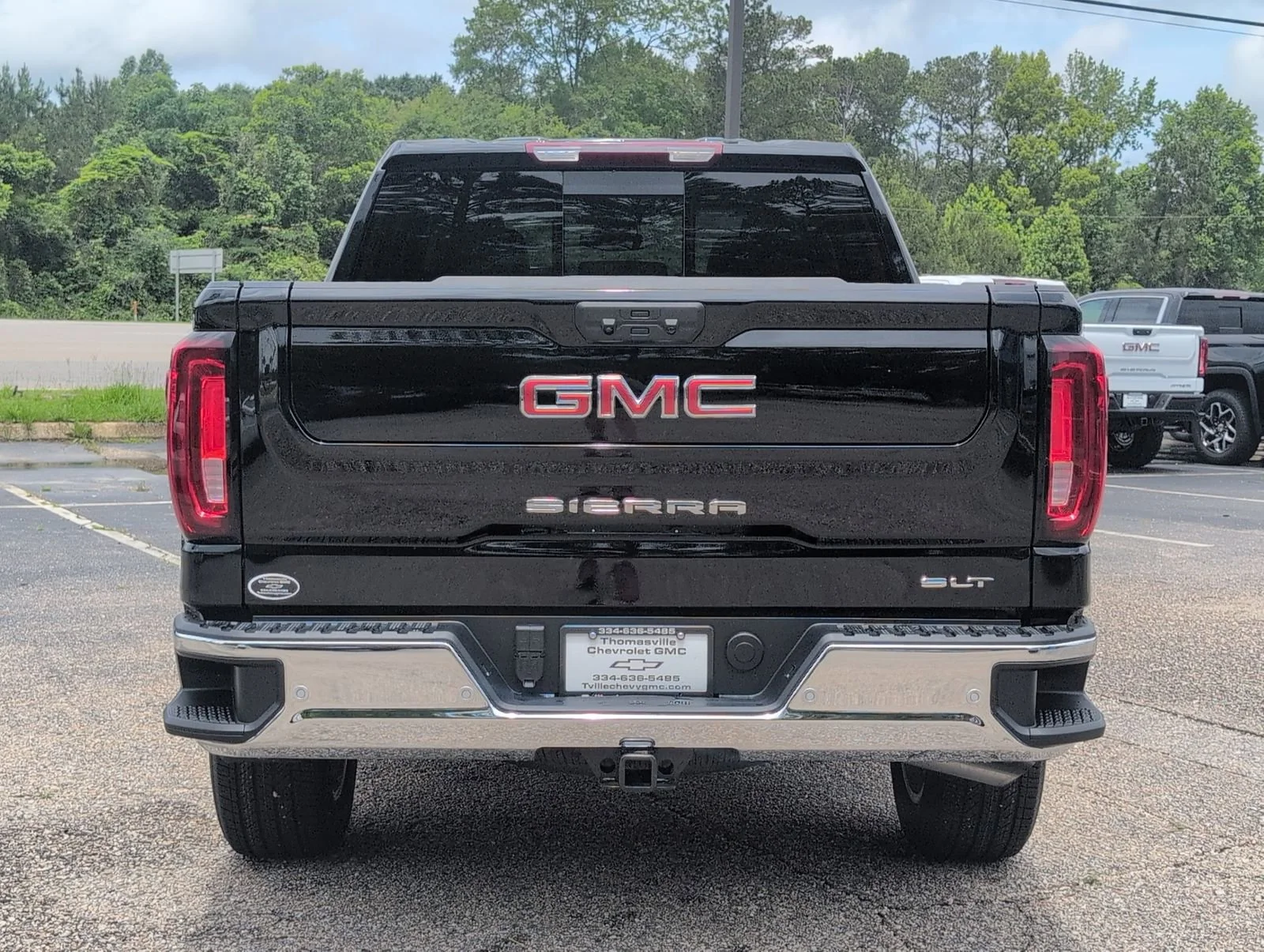 New 2026 Onyx Black GMC SLT image 4