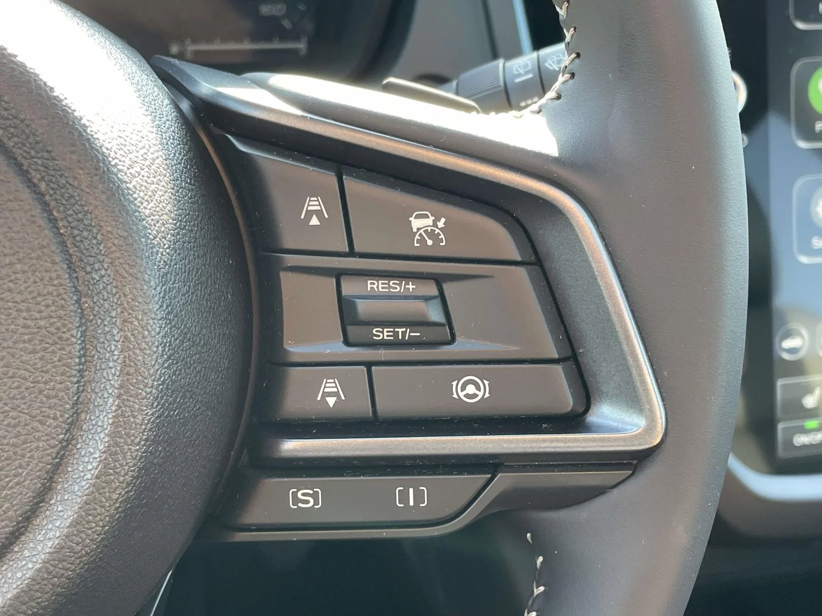Used 2025 Ice Silver Metallic Subaru Limited Hybrid image 11