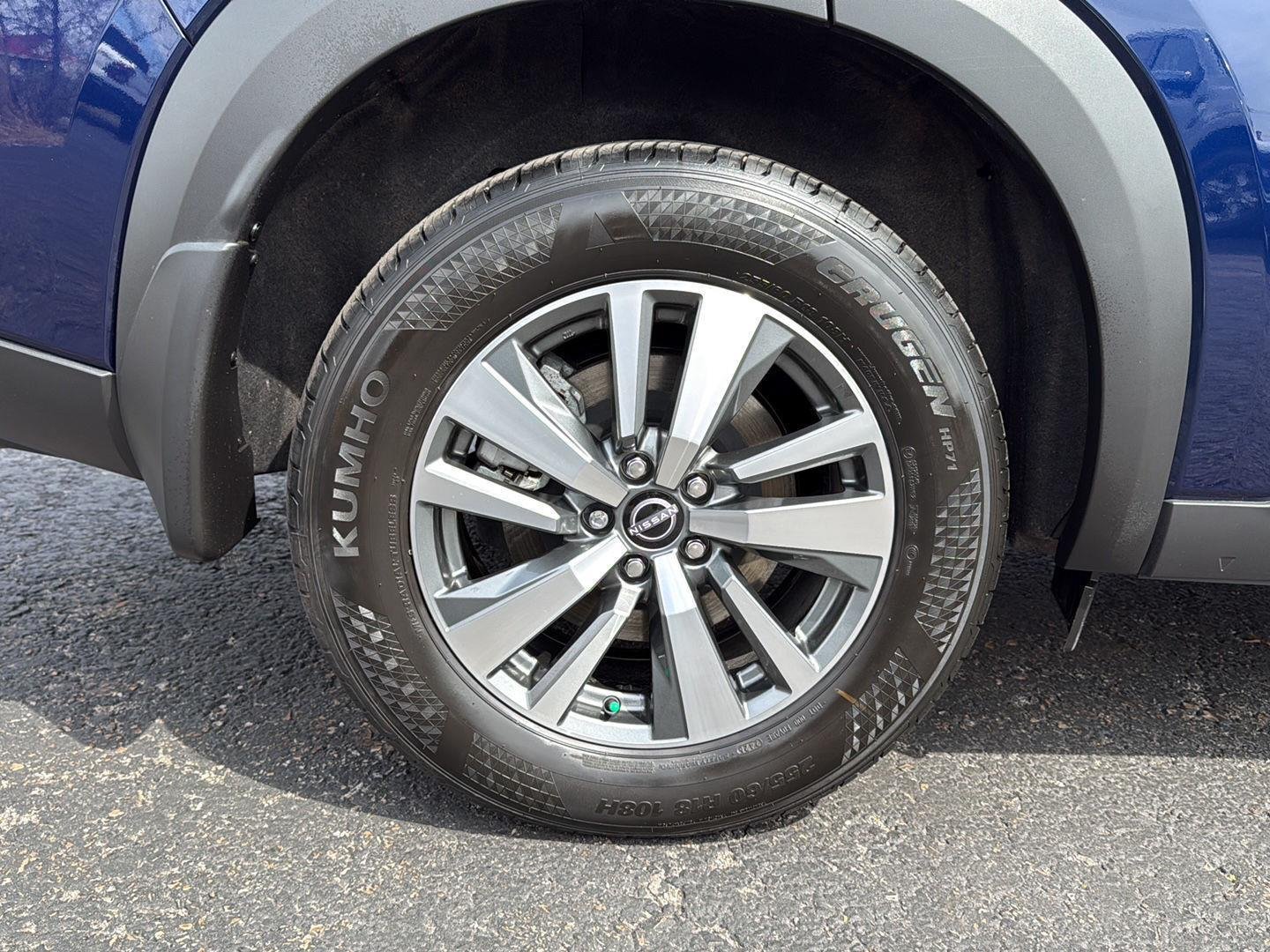 Used 2025 Deep Ocean Blue Pearl Nissan SL image 24