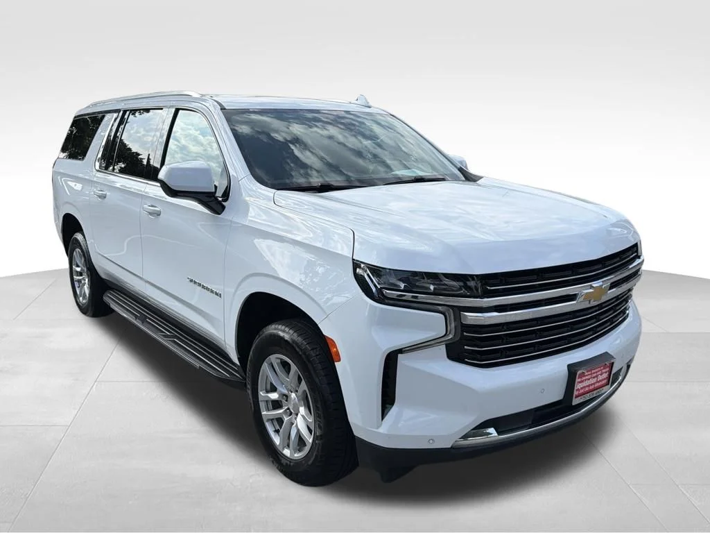 Used 2024 White Chevrolet LT image 3