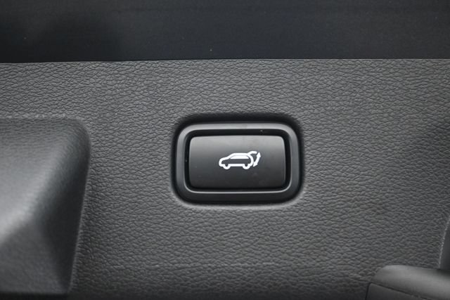 Used 2025 Gravity Gray Kia SX image 25