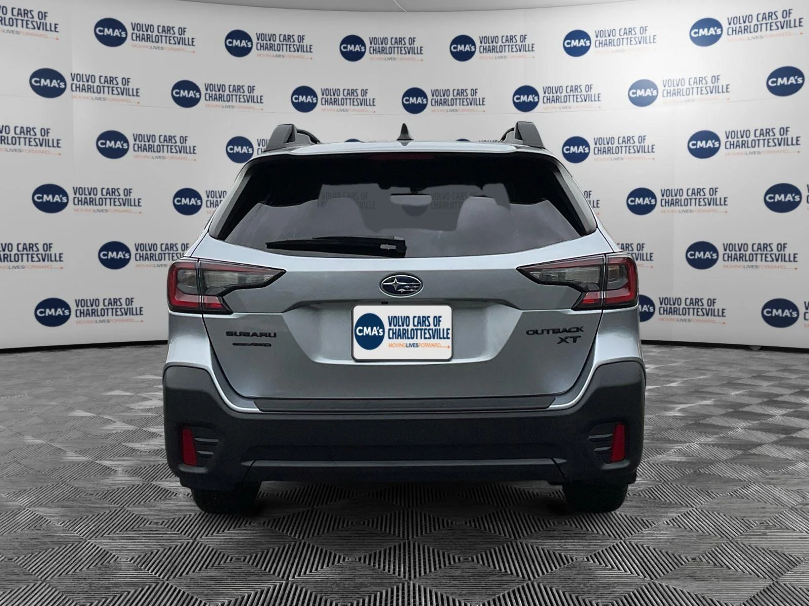 Used 2022 Ice Silver Metallic Subaru Onyx Edition XT image 4