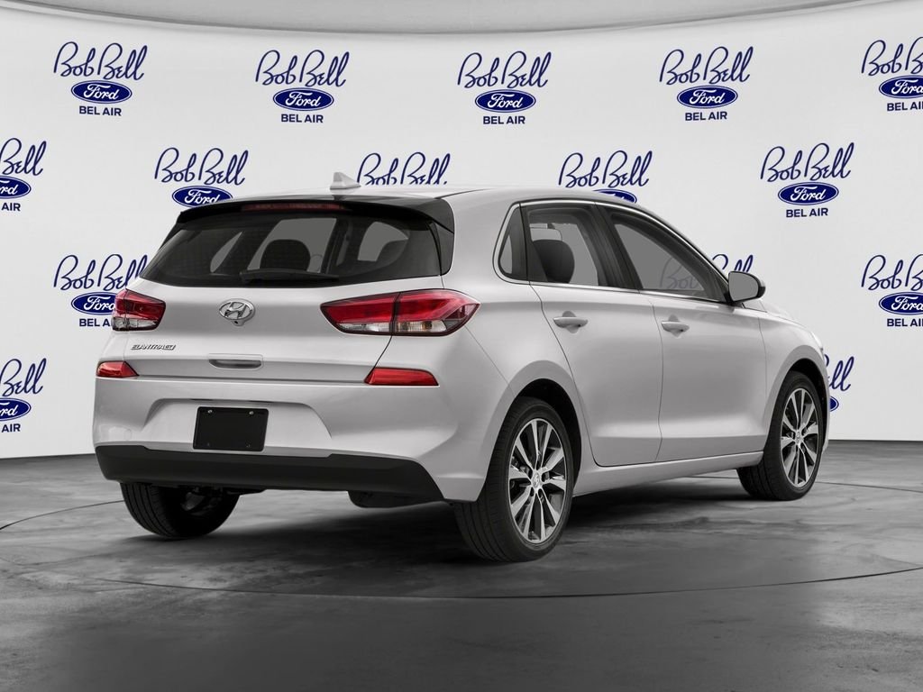 Used 2018 White Hyundai Base image 2