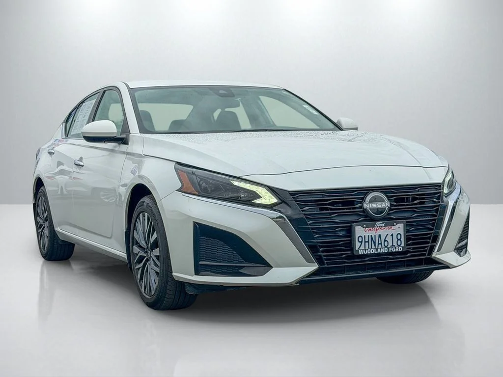 2023 Nissan Altima SV