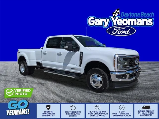 New 2026 Oxford White Ford F-350® Lariat® image 1