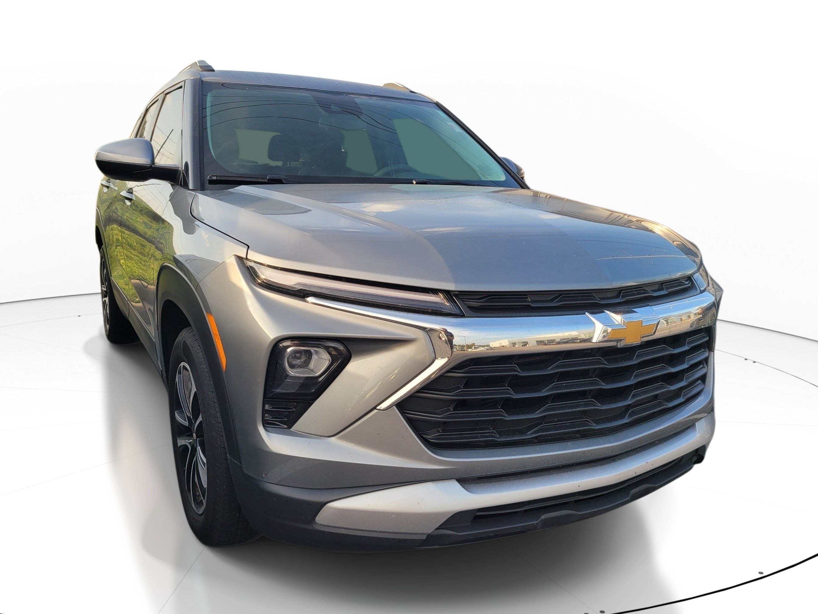 Used 2024 Sterling Gray Metallic Chevrolet LT image 1