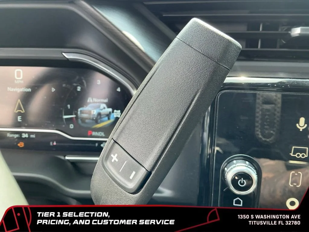 Used 2024 Sterling Metallic GMC AT4 image 35